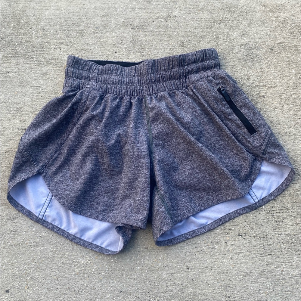 Lululemon Tracker Short V 4" in Heather Lux Multi Black ~ Size 4 - Picture 5 of 8